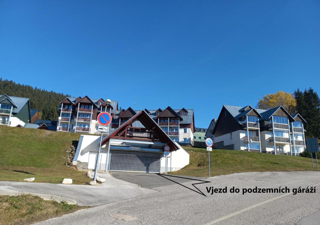 Horní Mísečky 3kk mezonet E25 u sjezdovky Skiareál, max 6 osob Exteriér fotografie